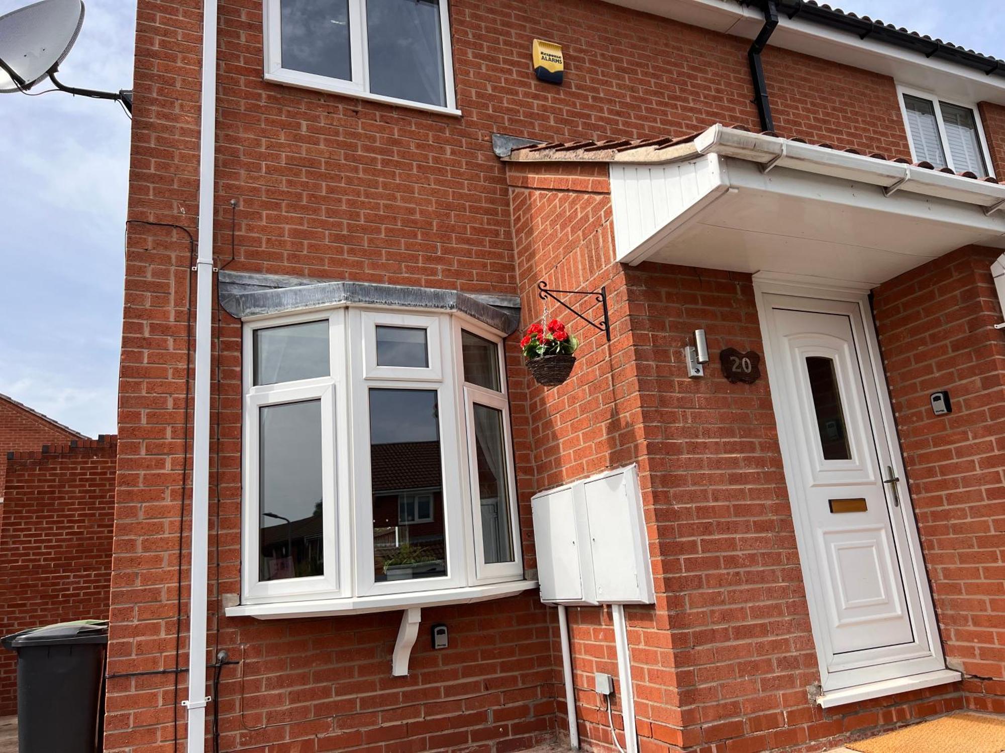 Contractors Or Family House - M1 Nottingham - Ikea Retail Park - Catkin Drive - 2 Bed Home With Driveway, Private Garden, Sleeps 4 - Tv'S In All Rooms Giltbrook Bagian luar foto